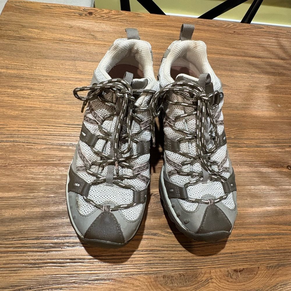Merrell Women's White and Gray Trail Athletic Shoes